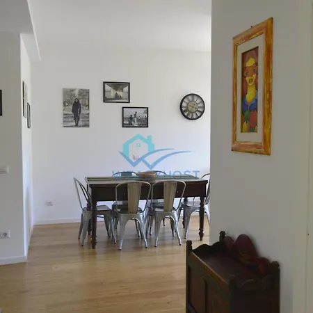 Oasis Of Ample Space And Comfort Apartment *